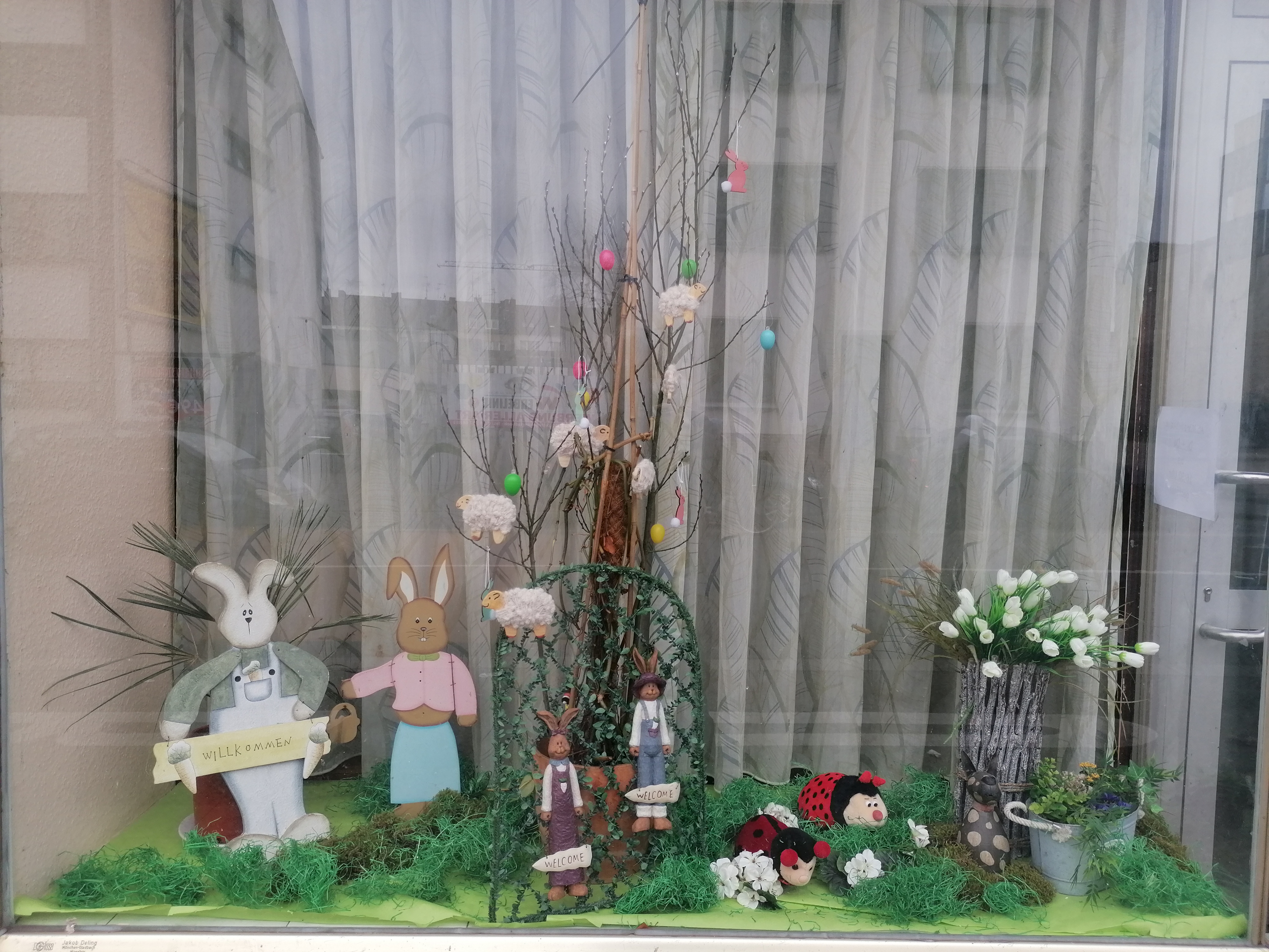 Dekoration Fenster BLH Ostern 2024 Dekoration Fenster BLH Ostern 2024